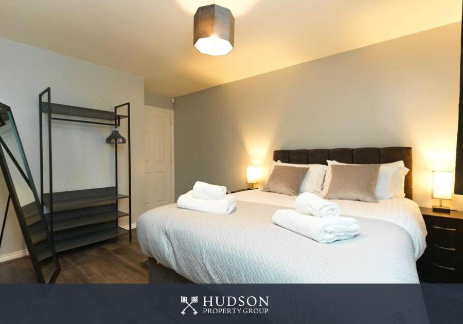 Telford 2-Bedroom Apartment Exterior photo